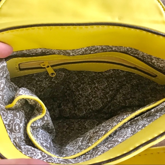 Hello Sunshine Crossbody Bag - Picture 4 of 6
